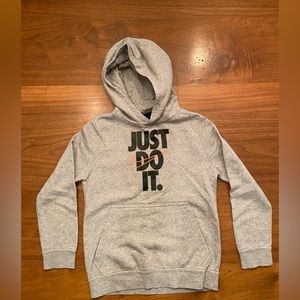 Nike hoodie color grey size youth small